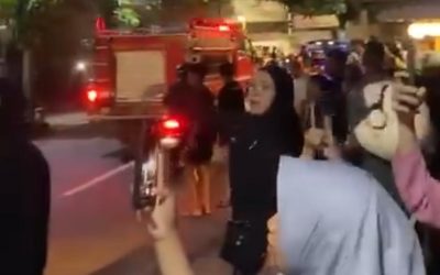 Korsleting Listrik di Ruang Staf, Toko Pakaian Rani Puri Magetan Hangus Terbakar
