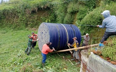 Sinergi Babinsa, Warga, dan Wali Murid Wujudkan Air Bersih Lewat Program “Sedekah Air” di SDN Ngadirejo I Tutur