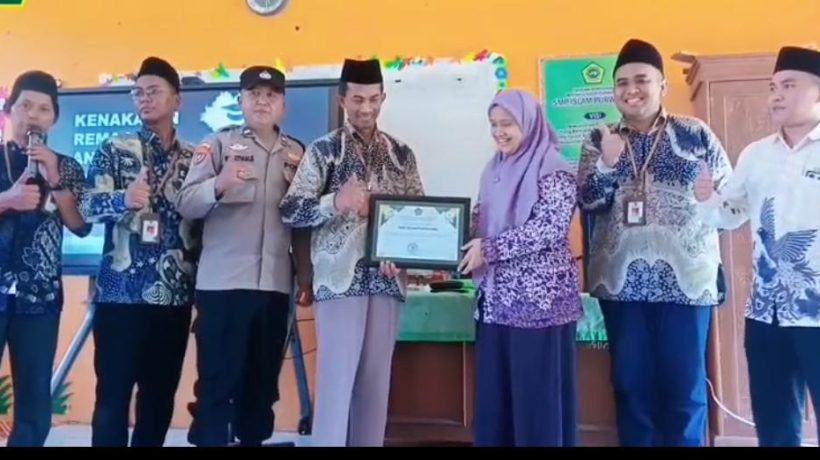 KUA Purwosari Gelar Safari BRUS di SMP Islam Purwosari, Bekali Remaja Edukasi Reproduksi hingga Bahaya Narkoba