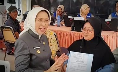 Jemput Bola, Bupati Lumajang Bagikan Izin Usaha Gratis demi Wujudkan UMKM Naik Kelas