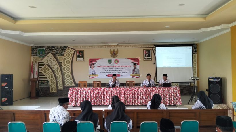 Perkuat Sinergi Organisasi, PGRI Kabupaten Pasuruan Gelar Rapat Pimpinan