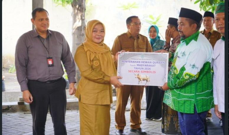 Sambut Idul Adha, Pemkot Probolinggo Salurkan 3 Sapi dan 51 Kambing Kurban untuk Masyarakat