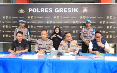 Polres Gresik Bongkar Jaringan Narkoba Amankan 2 Tersangka Pengedar dan 209 Gram Sabu