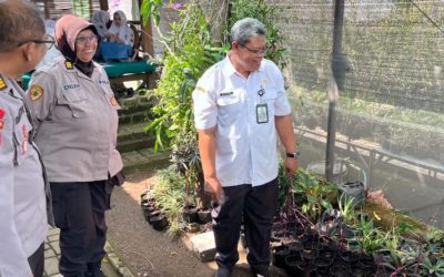 Dukung Program Ketahanan Pangan Presiden, Polres Pasuruan Bersama SMKN 1 Purwosari Kembangkan Budidaya Uwi Ungu