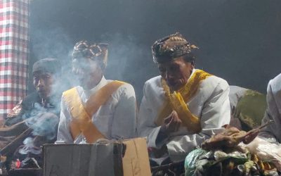 Yadnya Kasada 1948 Saka: Masyarakat Tengger Panjatkan Doa Harmoni di Kawah Bromo