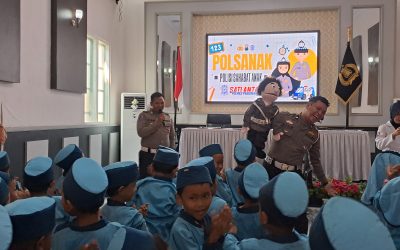 Keseruan “Polisi Sahabat Anak”: Dari Kenal Rambu hingga Mandi Hujan Water Cannon di Polres Pasuruan
