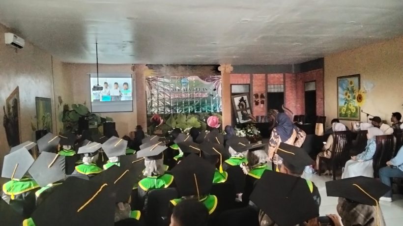 Meriah dan Khidmat, SDN Gempeng I Bangil Gelar Prosesi Purna Wiyata Kelas 6 di Bhakti Alam