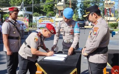 Sertijab Pejabat Utama dan Kapolsek Jajaran, Kapolres Lumajang AKBP Alex Sandy Siregar Tekankan Pelayanan Masyarakat