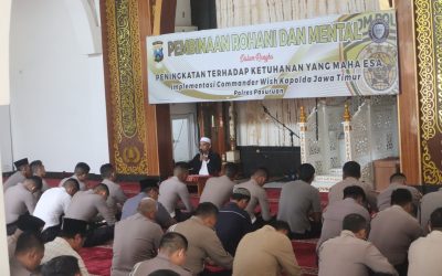Perkuat Iman dan Integritas Personel, Kepala KUA Pusaka Sukorejo Isi Binrohtal di Polres Pasuruan