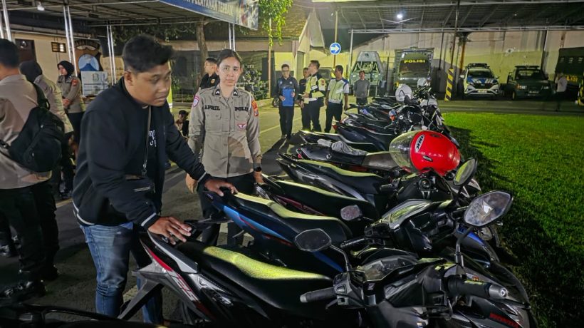 Polres Mojokerto Kota Amankan 80 Pemuda Konvoi,1 orang Kedapatan Bawa Sajam