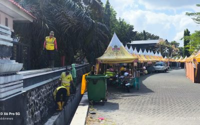 Festival Bambu Chapter 3: DLHP Magetan Terjunkan Tim ‘Less Waste Event’ Demi Jaga Kebersihan Lingkungan