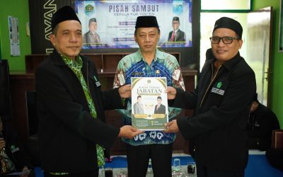 Dihadiri Kasi Bimas Islam dan Diiringi Hadrah Isyhari, Pisah Sambut Kepala KUA Prigen Berlangsung Khidmat dan Semarak
