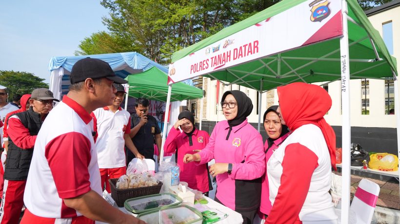 Polda Sumbar Salurkan 200 Paket Bansos di CFD Hari Bhayangkara ke-80