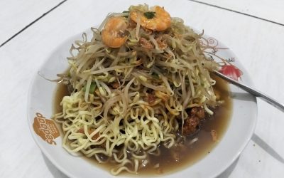 Kuliner Legendaris Menggugah Selera: Menikmati Kelezatan Lontong Balap Toping Udang Khas Pasuruan