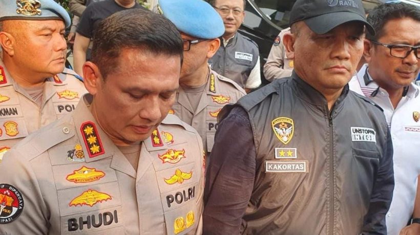 Kortas Tipidkor dan Polda Metro Geledah Cafe dan Money Changer
