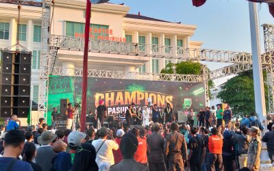 Dikawal Ketat Satlantas Polres Pasuruan, Konvoi Juara Pasuruan United dari Gempol ke Raci Berjalan Aman dan Tertib