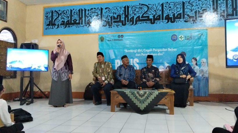 KUA Purwosari Gandeng Dinkes dan Polres Pasuruan Gelar Bimbingan Remaja di Ponpes Al Inayah