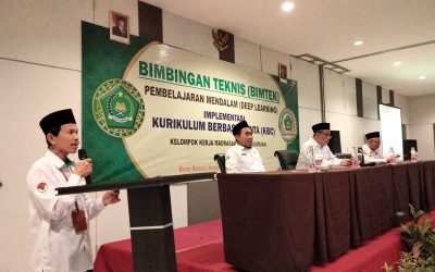 Implementasi Kurikulum Berbasis Cinta, 30 Madrasah Aliyah KKM MAN 1 Pasuruan Ikuti Bimtek Deep Learning