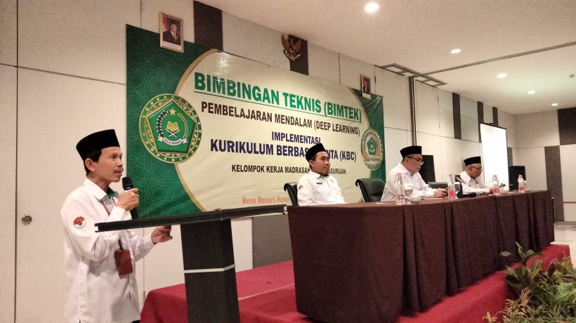Implementasi Kurikulum Berbasis Cinta, 30 Madrasah Aliyah KKM MAN 1 Pasuruan Ikuti Bimtek Deep Learning
