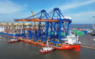 Dukung Modernisasi Pelabuhan, Pelindo Marine Kawal Sukses Kedatangan QCC dan RTG Baru di Tanjung Perak dan Belawan