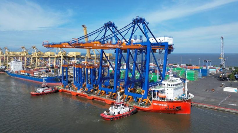 Dukung Modernisasi Pelabuhan, Pelindo Marine Kawal Sukses Kedatangan QCC dan RTG Baru di Tanjung Perak dan Belawan