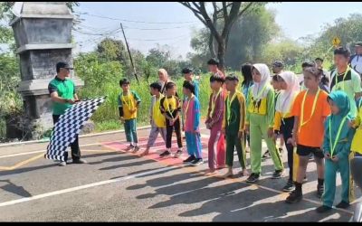 Semarakkan HUT RI ke-81, PC PGRI Puspo Gelar Lomba Lari Estafet 4 Km untuk Siswa SD hingga SMP