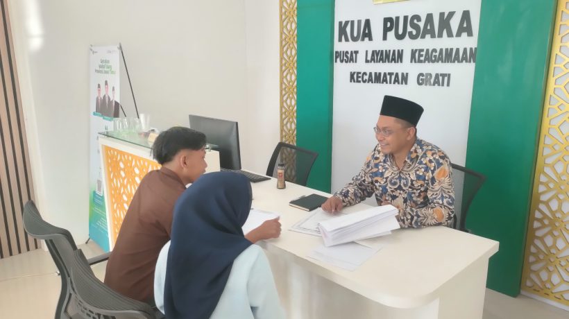 Pastikan Keabsahan Nikah, KUA Pusaka Grati Pasuruan Maksimalkan Pemeriksaan Catin di Ruang PTSP