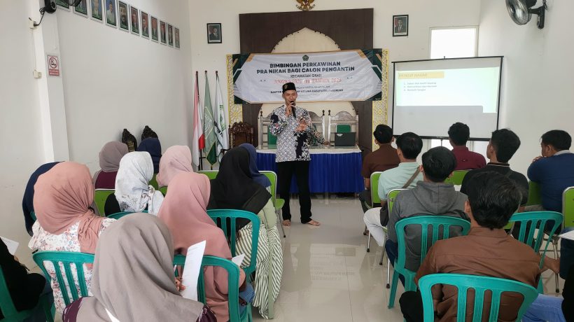Binwin Angkatan XVIII KUA Grati: Ustadz Khoirul Beberkan 4 Kunci Sukses Membangun Rumah Tangga