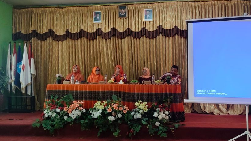 Pengawas SD Kecamatan Grati Tegaskan Disiplin ASN PNS dan PPPK dalam Pembinaan K3S Guslah II