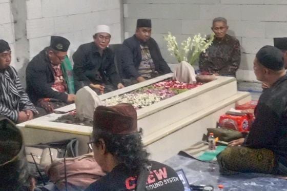 Pasca-Pengrusakan, Pembangunan Makam Mbah Dirjo Sepanjang Hampir Selesai Lewat Swadaya Masyarakat