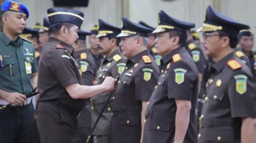 Lantik 15 Kajati dan Pejabat Eselon II Baru, Jaksa Agung Minta Pulihkan Kepercayaan Publik