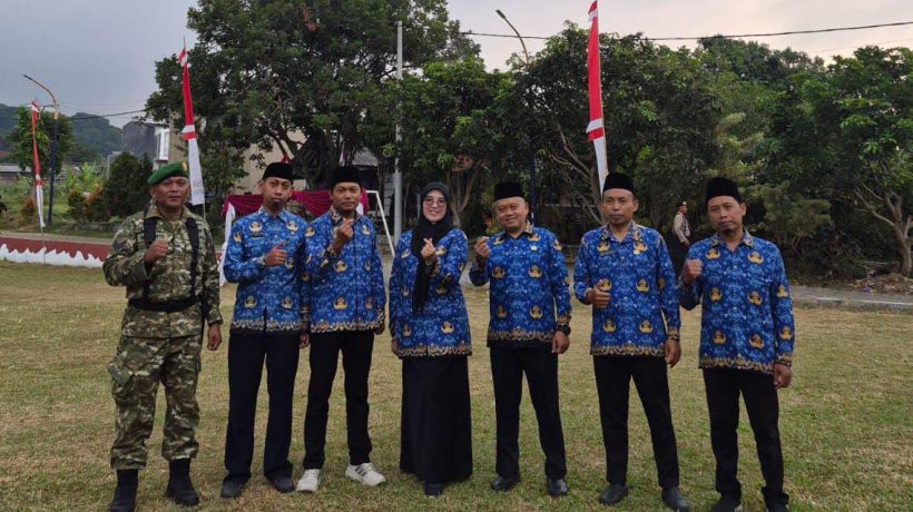 Tutup Rangkaian Peringatan HUT ke-81 RI di Prigen, Upacara Penurunan Bendera Berlangsung Khidmat