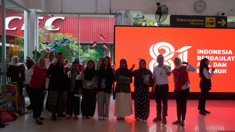 Sapa Penumpang di Hari Kemerdekaan, KAI Daop 8 Surabaya Gelar Lomba dan Aksi Simpatik di Stasiun
