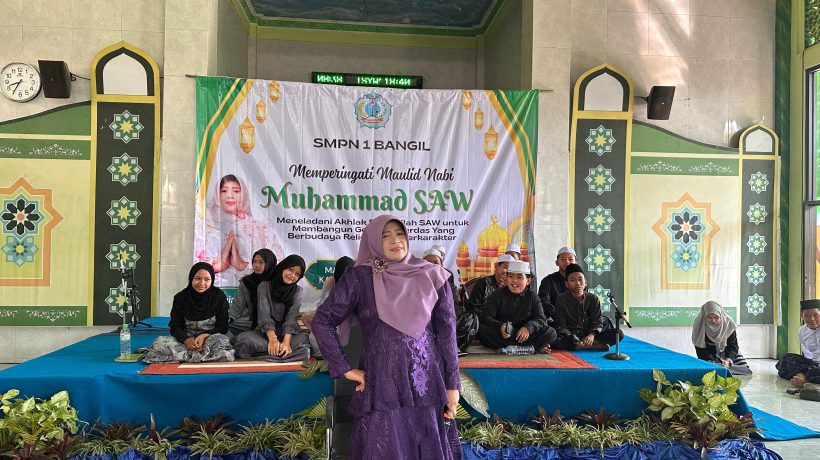 Peringati Maulid Nabi SAW, SMPN 1 Bangil Ajak Siswa Meneladani Akhlak Rasulullah dan Jauhi Narkoba