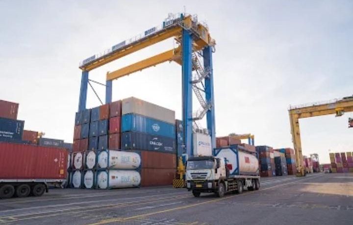 Arus Peti Kemas TPS Agustus 2026 Tembus 128 Ribu TEUs, Melampaui Target Perusahaan