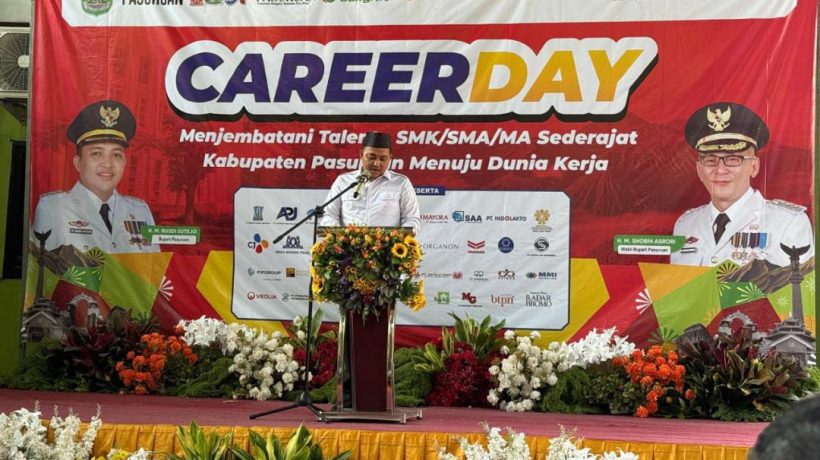 Bupati Rusdi Sutejo Buka ‘Career Day’ SMKN 1 Bangil, Jembatani Lulusan SMK/SMA Menuju Dunia Kerja