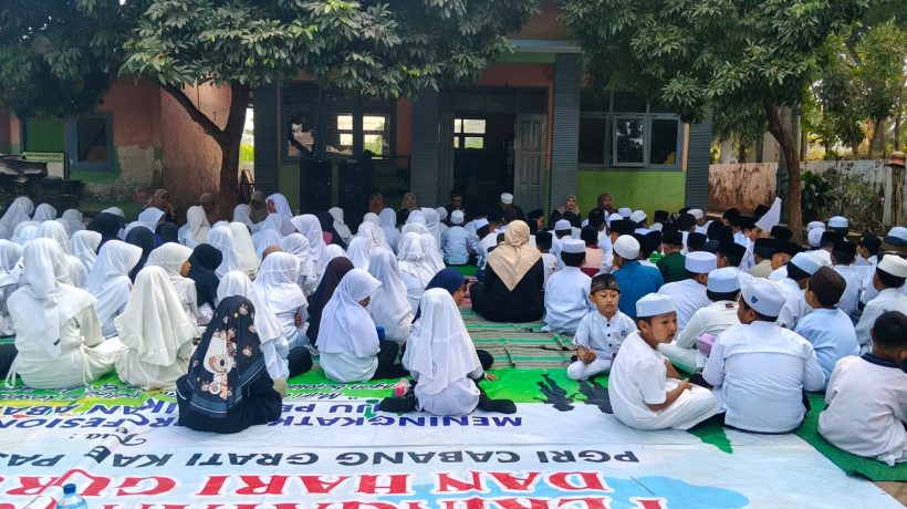 Tingkatkan Karakter Religius Siswa, SDN Kalipang 1 Grati Gelar Kegiatan “Jumat Manis”