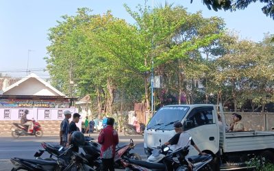 Diseruduk Picup Putih, Guru SMPN 2 Nguling Meninggal Dunia di TKP