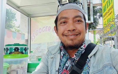 Mendidik Lewat Coretan: Menumbuhkan Budaya Literasi dan Berbagi Karya dari Pasuruan