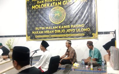 Gelar Dzikir Ghofilin di Makam Mbah Dirjo, Majelis Taubat Nur Ilahi Rawat Tradisi Gus Miek
