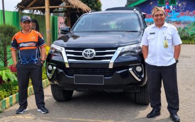 Dedikasi Tanpa Pamungkas: Komite SDN Ngadirejo I Tutur Rela Jadi Sopir Antar-Jemput Siswa