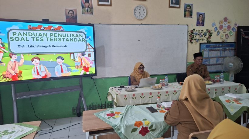Tingkatkan Mutu Evaluasi Pembelajaran, Korwilcam Pendidikan Grati Gelar Sosialisasi Penulisan Soal Terstandar