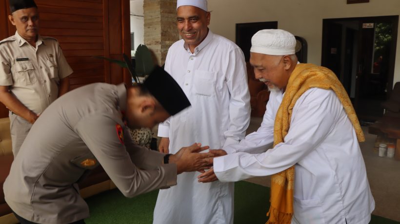 Sowan ke Ponpes Sidogiri, Kapolres Pasuruan AKBP Irawan Setyono Mohon Doa Restu dan Sinergi Ulama-Umara